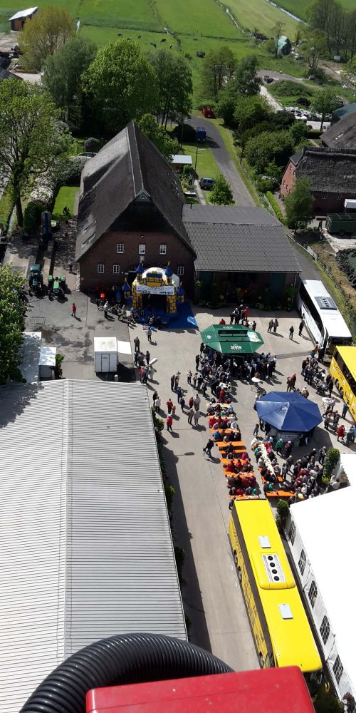 Firmengelände - Unternehmensgeschichte  Wiards Reisen in Elsfleth